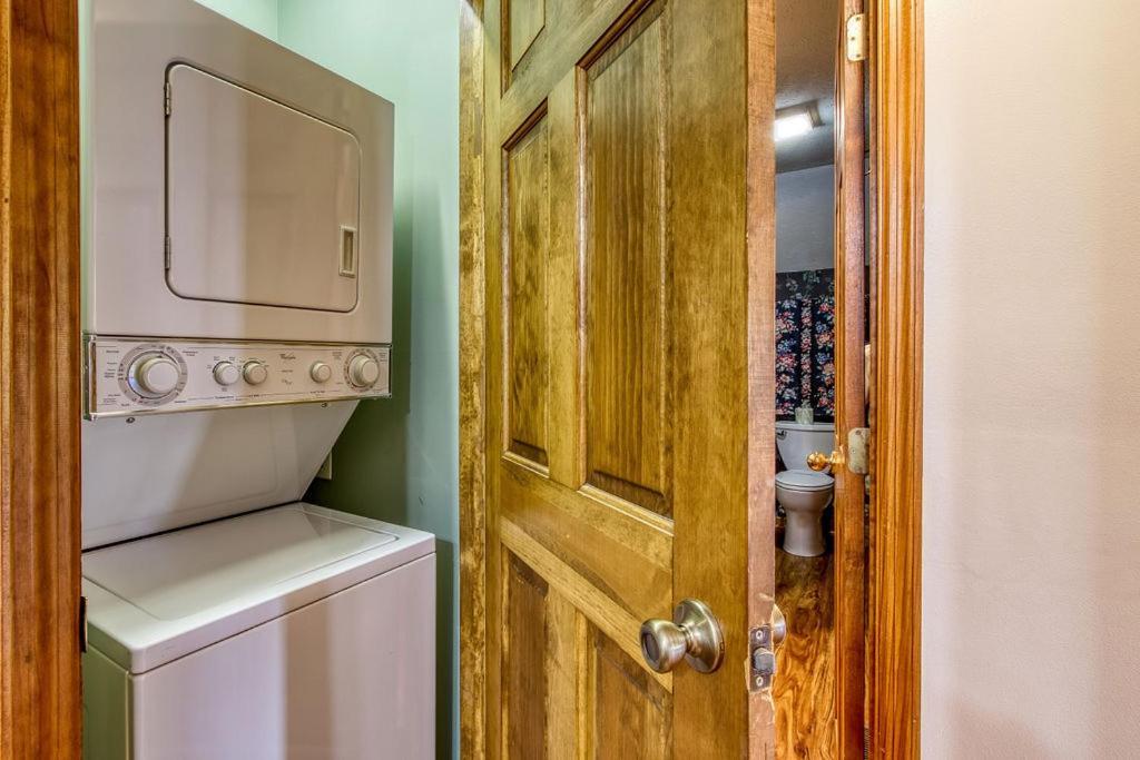 Serenity Heights, Amazing Views, Hot Tub Pool Access, 1089 Free Tickets Each Paid Day, Dollywood Гетлинбург Екстериор снимка