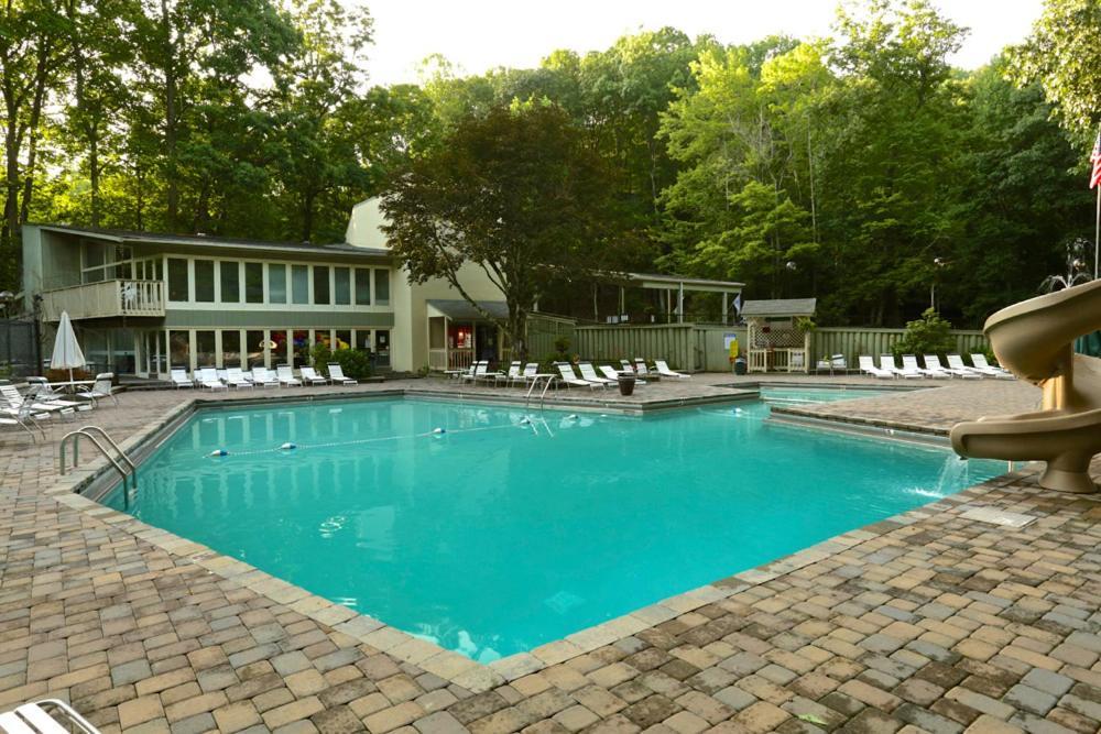 Serenity Heights, Amazing Views, Hot Tub Pool Access, 1089 Free Tickets Each Paid Day, Dollywood Гетлинбург Стая снимка